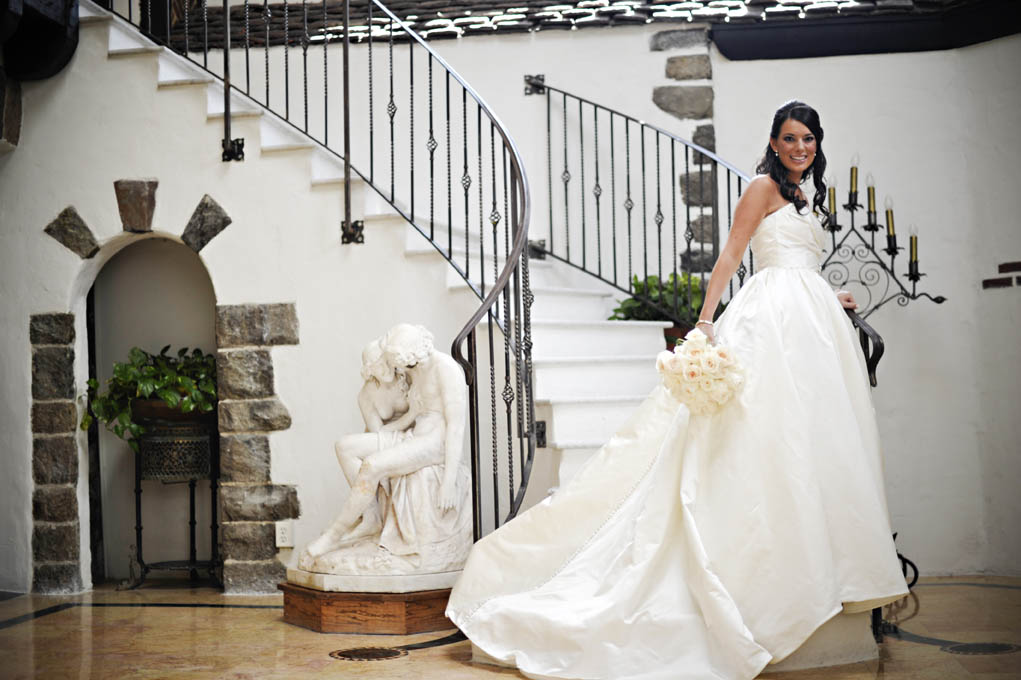 Wedding Dresses & Bridal Gowns From £599 to £899 | wed2b
