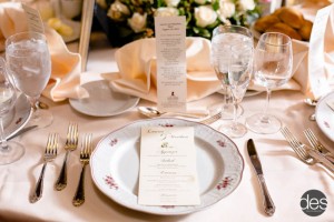 How and When to Follow Up With Wedding Guests Who Have Not RSVPd