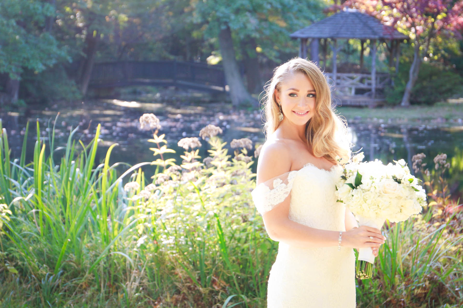 bride outside venue photos