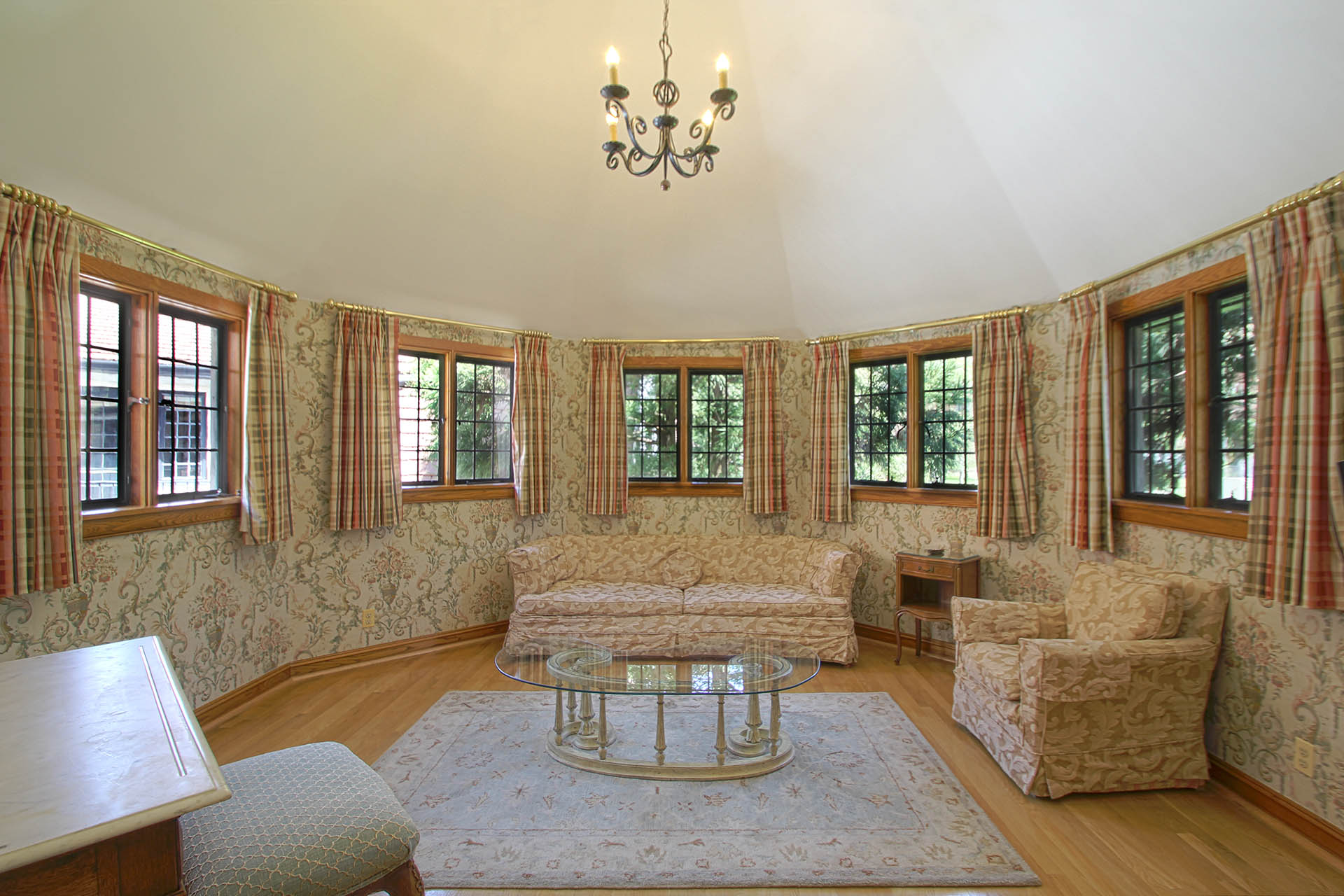 Bride's Parlor