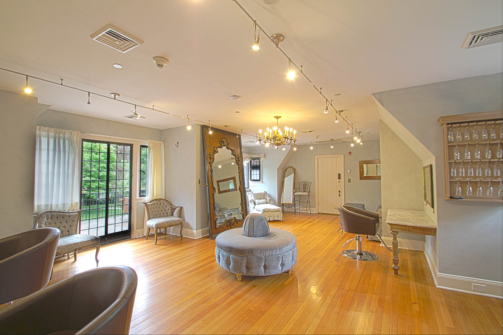 Bridal Salon